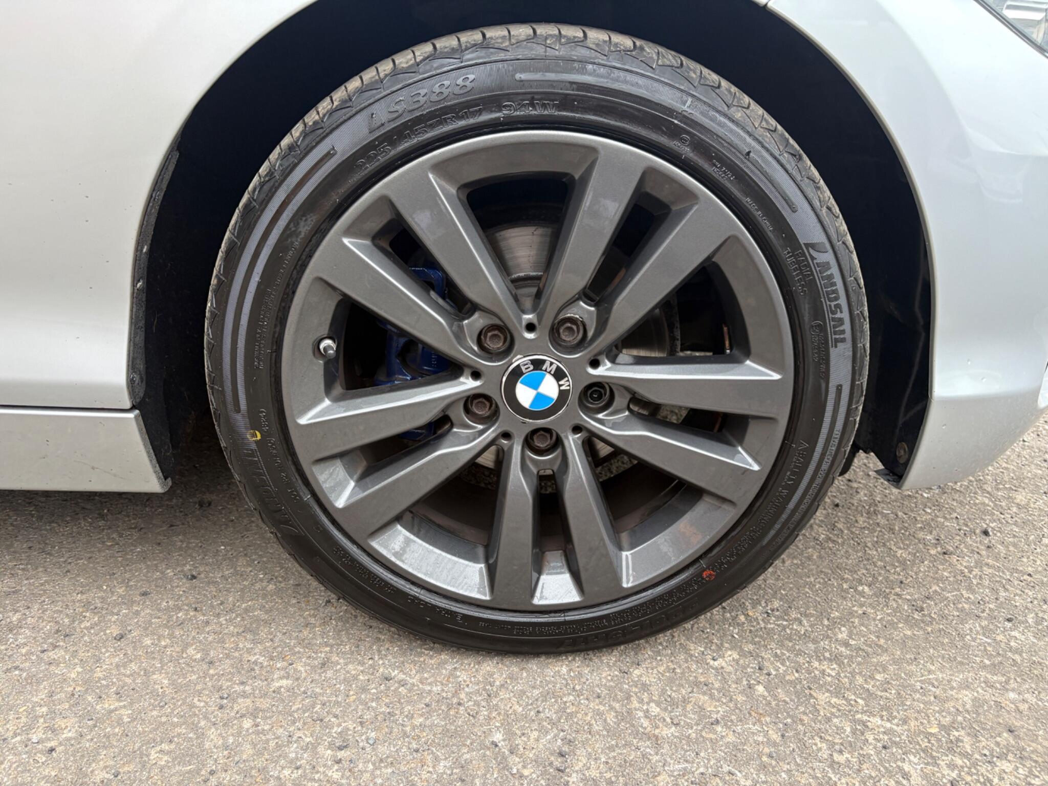 BMW 1 Series - Image 9