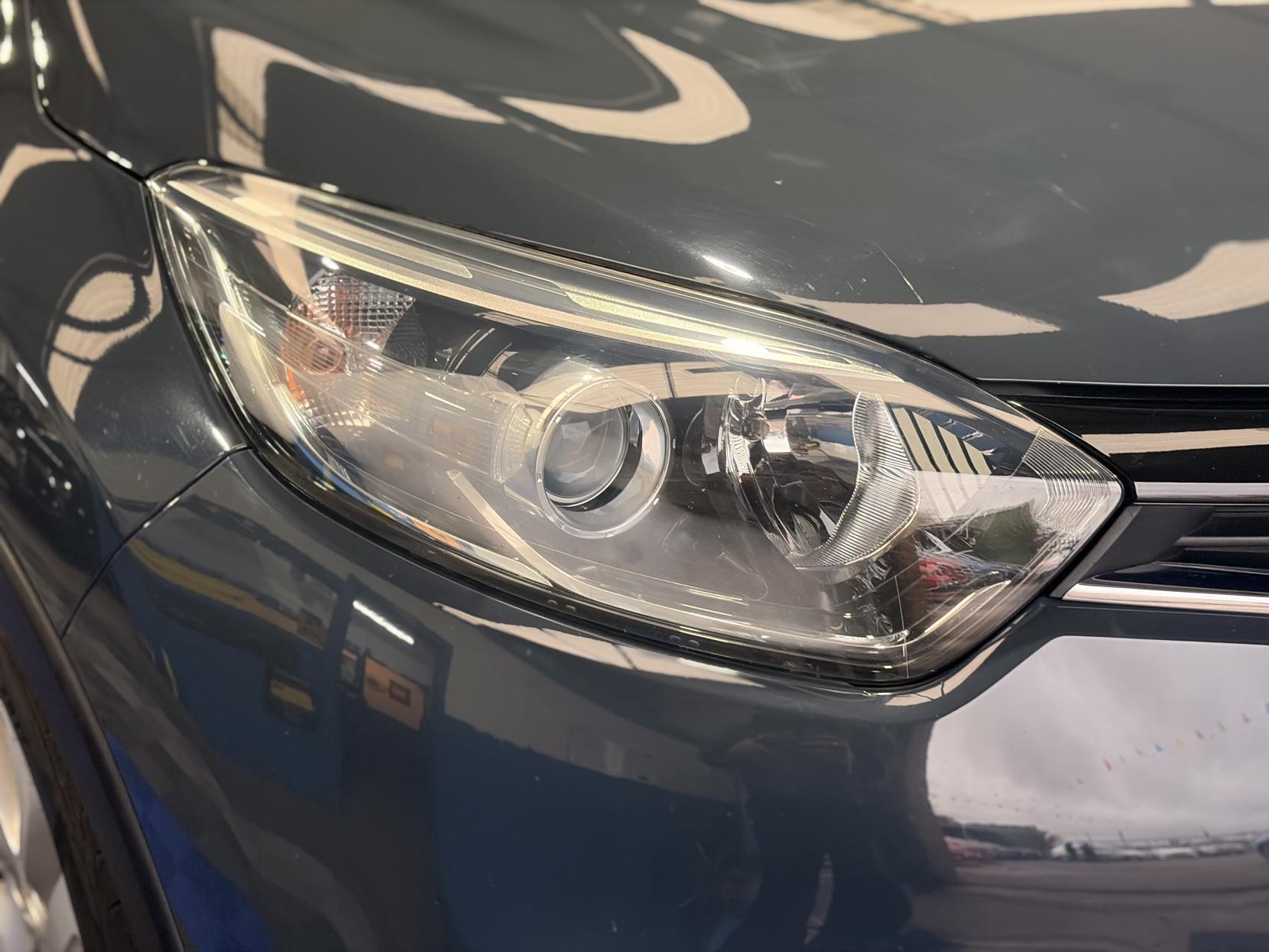 Renault Captur - Image 12