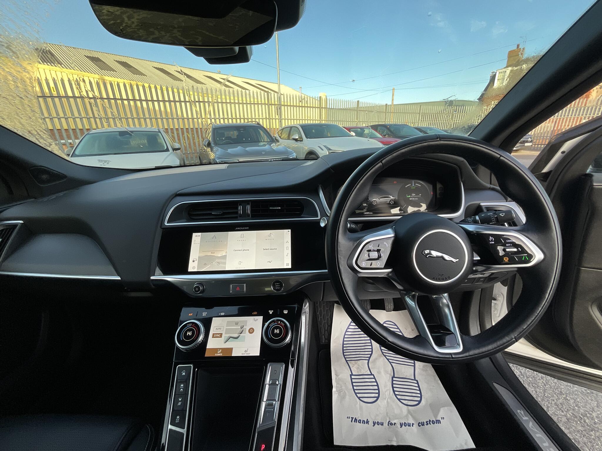 Jaguar I-Pace - Image 19