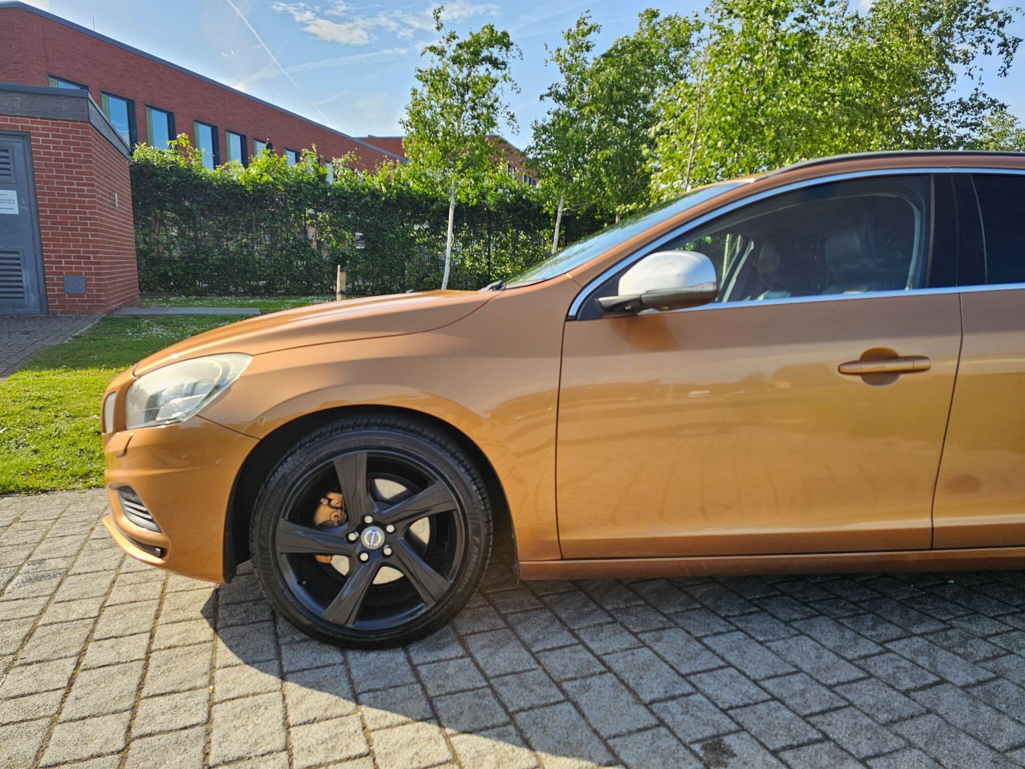 Volvo V60 - Image 16