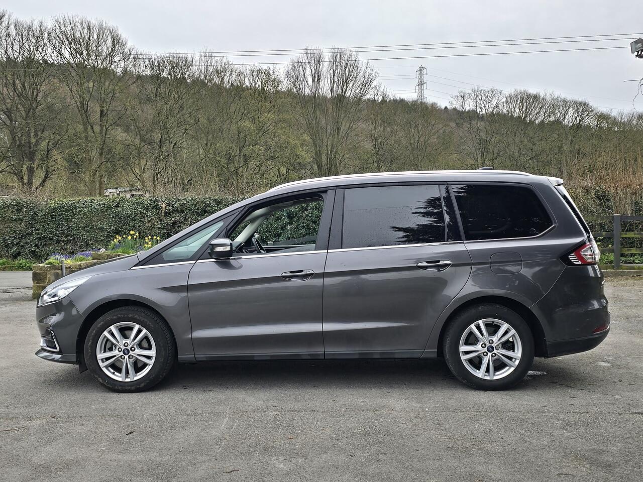 Ford Galaxy - Image 29