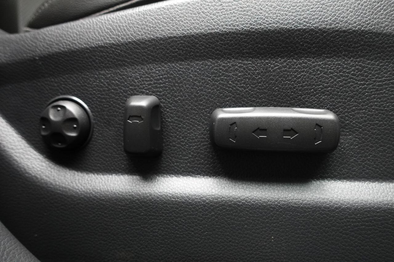 Hyundai Santa Fe - Image 15