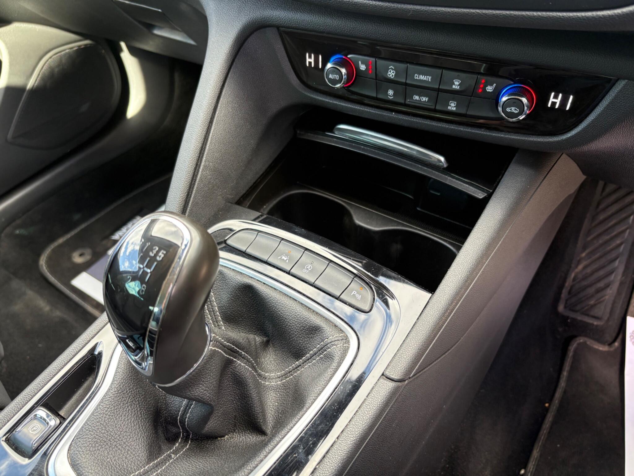 Vauxhall Insignia - Image 26