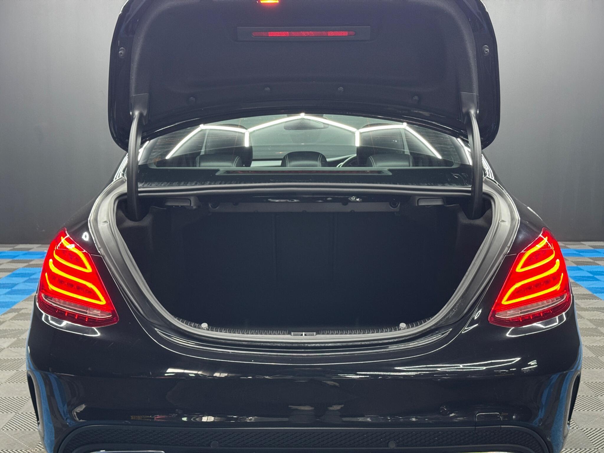 Mercedes C Class - Image 36