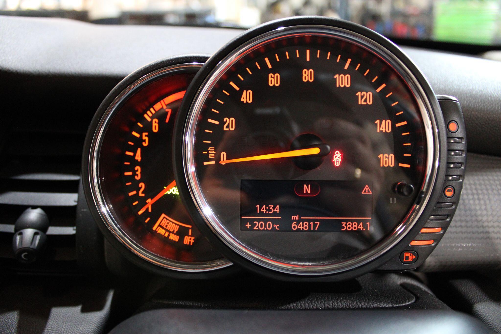 MINI Hatch - Image 6