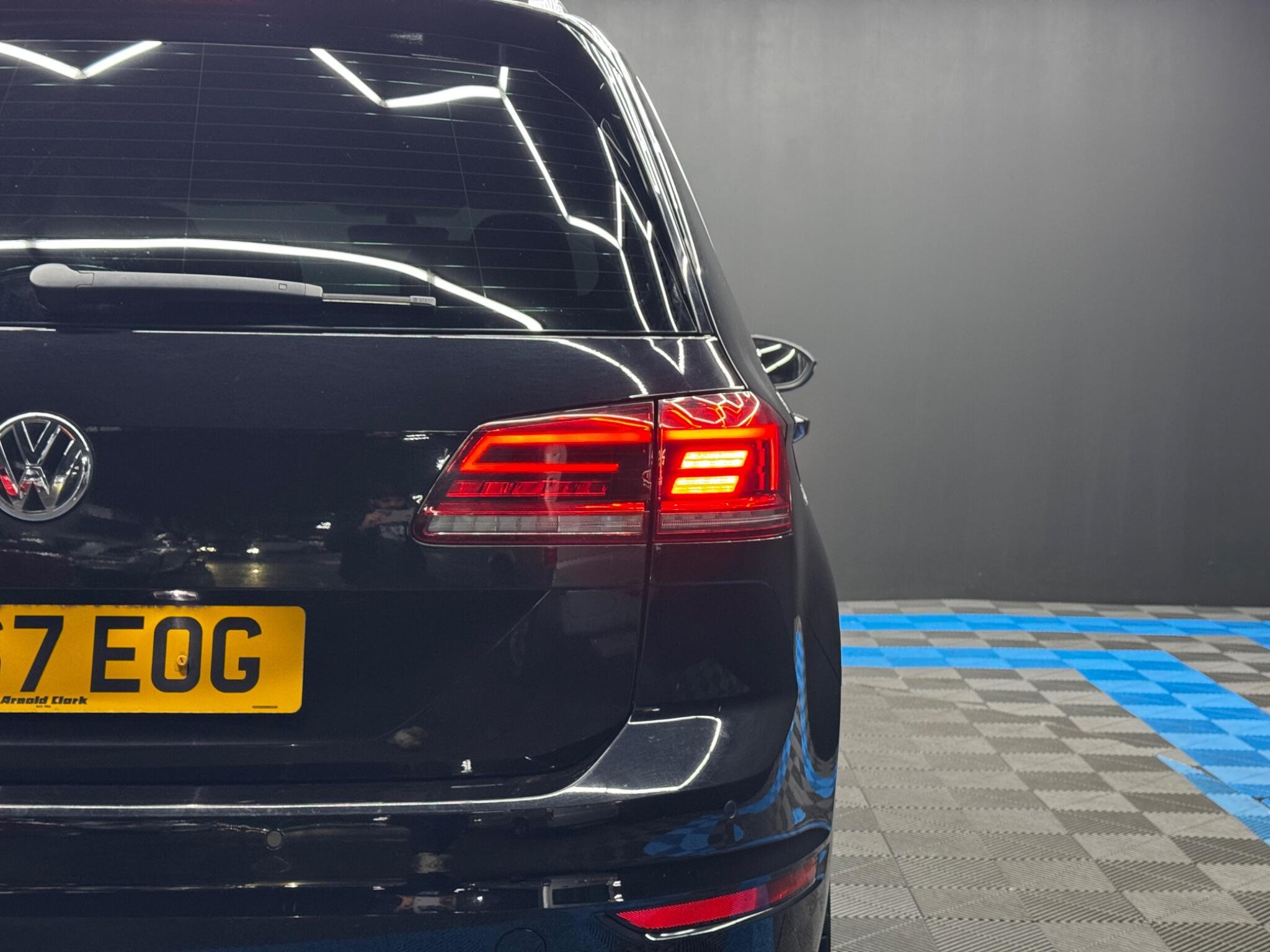 Volkswagen GOLF SV - Image 46