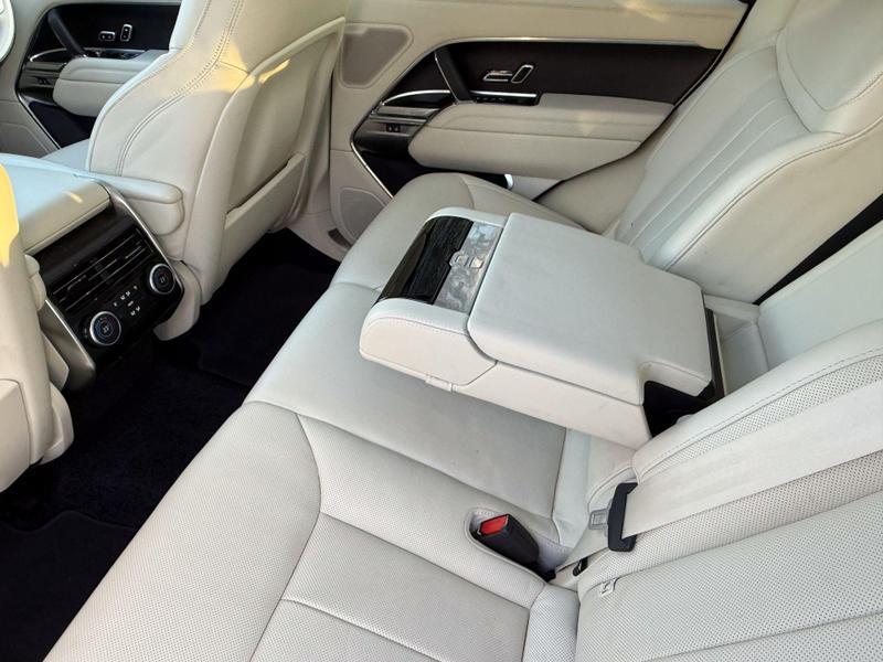 Land Rover Range Rover - Image 12