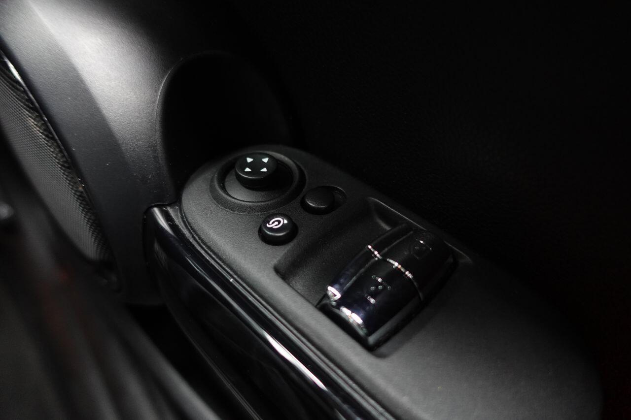 MINI Hatch - Image 56