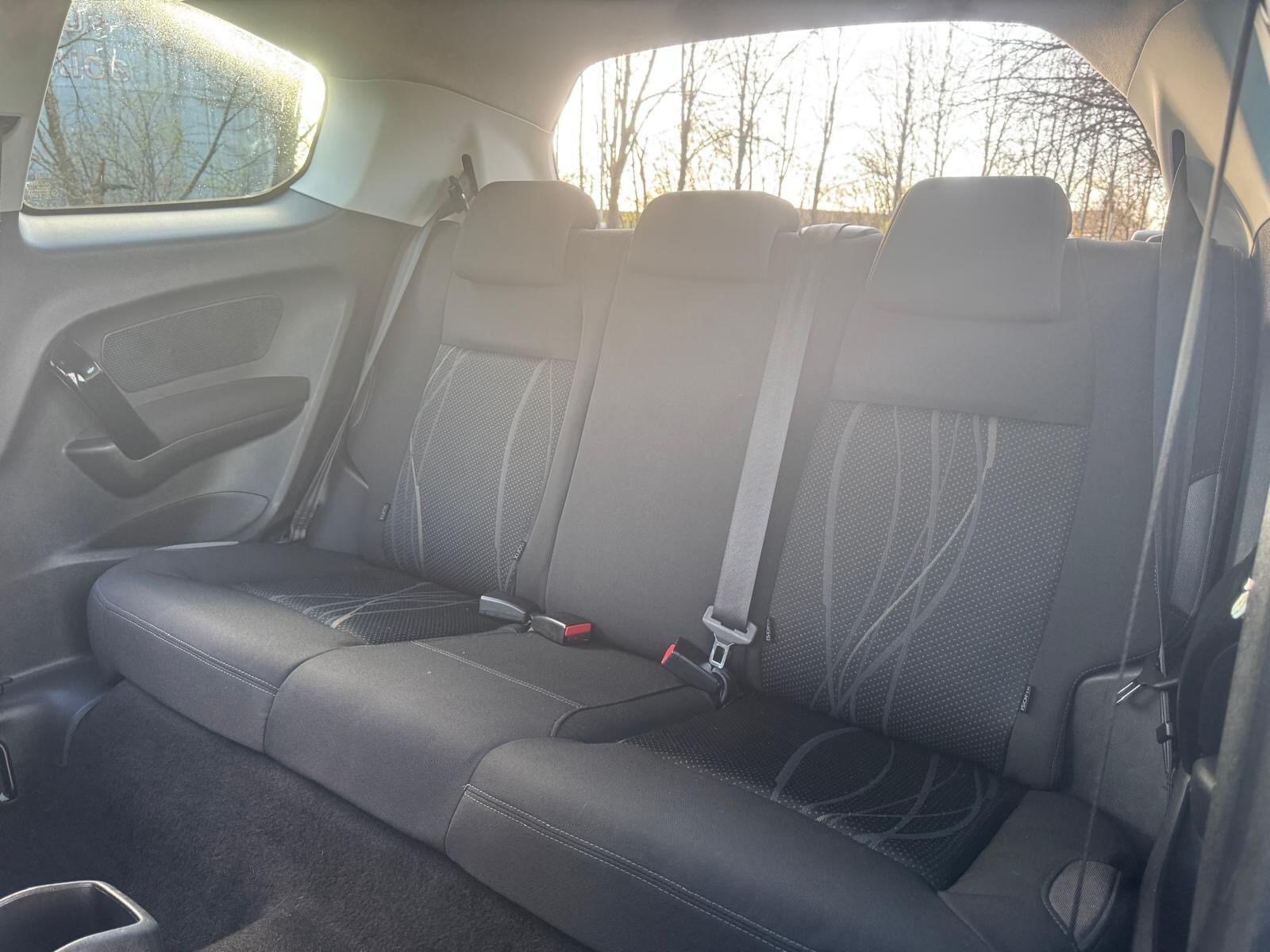 Peugeot 208 - Image 21