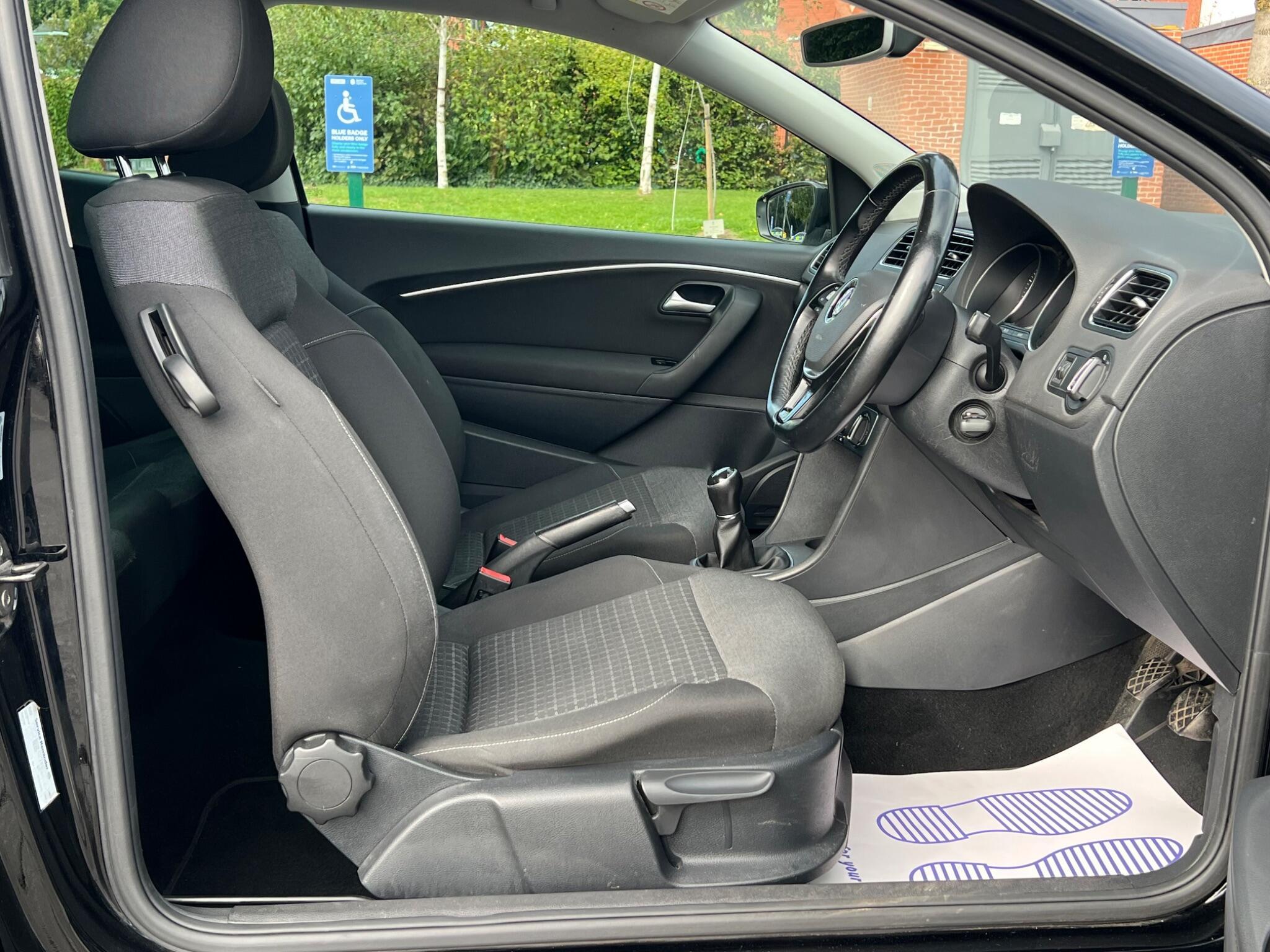 Volkswagen Polo - Image 13