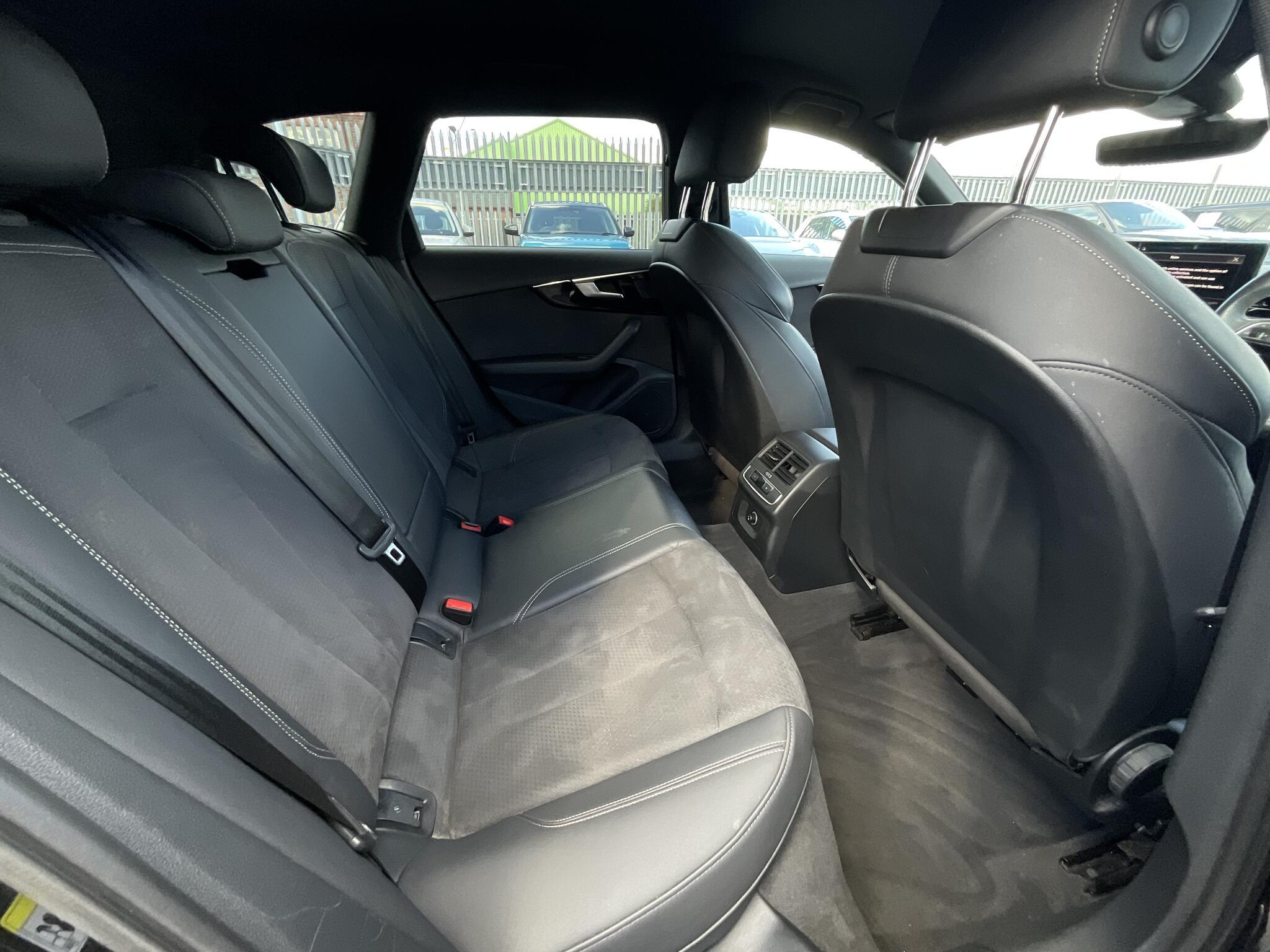 Audi A4 Avant - Image 12