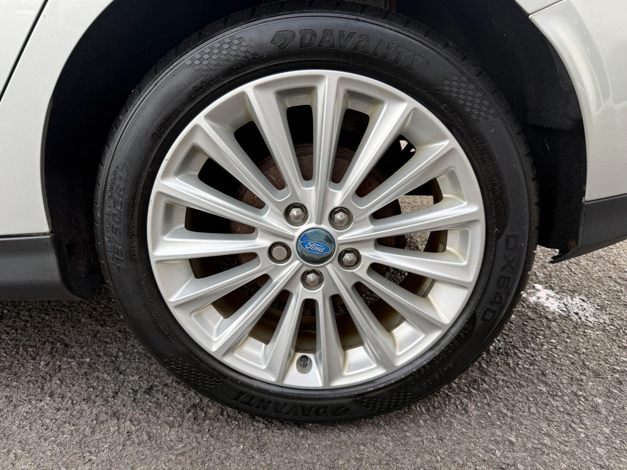 Ford Focus - Image 82