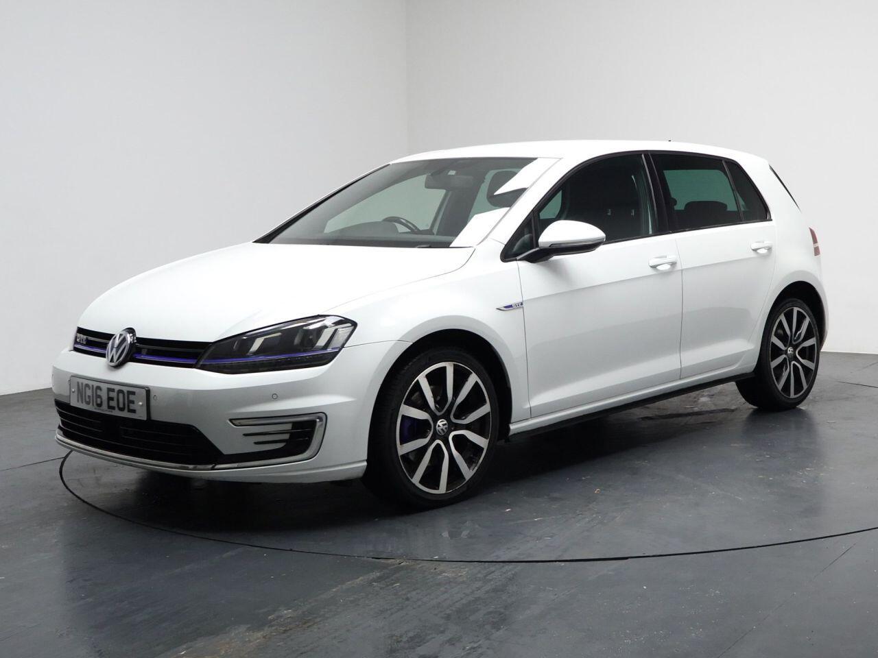 Volkswagen Golf - Image 6