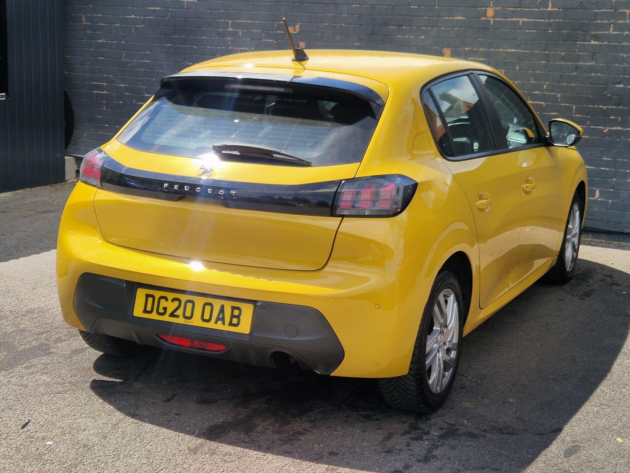 Peugeot 208 - Image 10