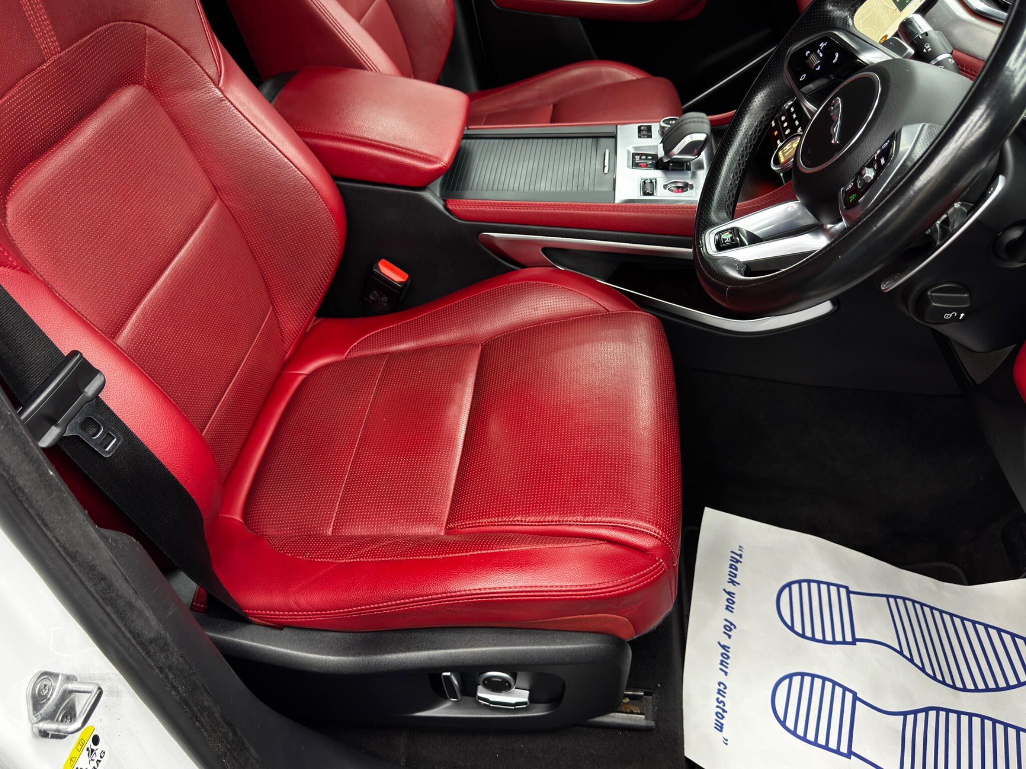 Jaguar F-Pace - Image 13