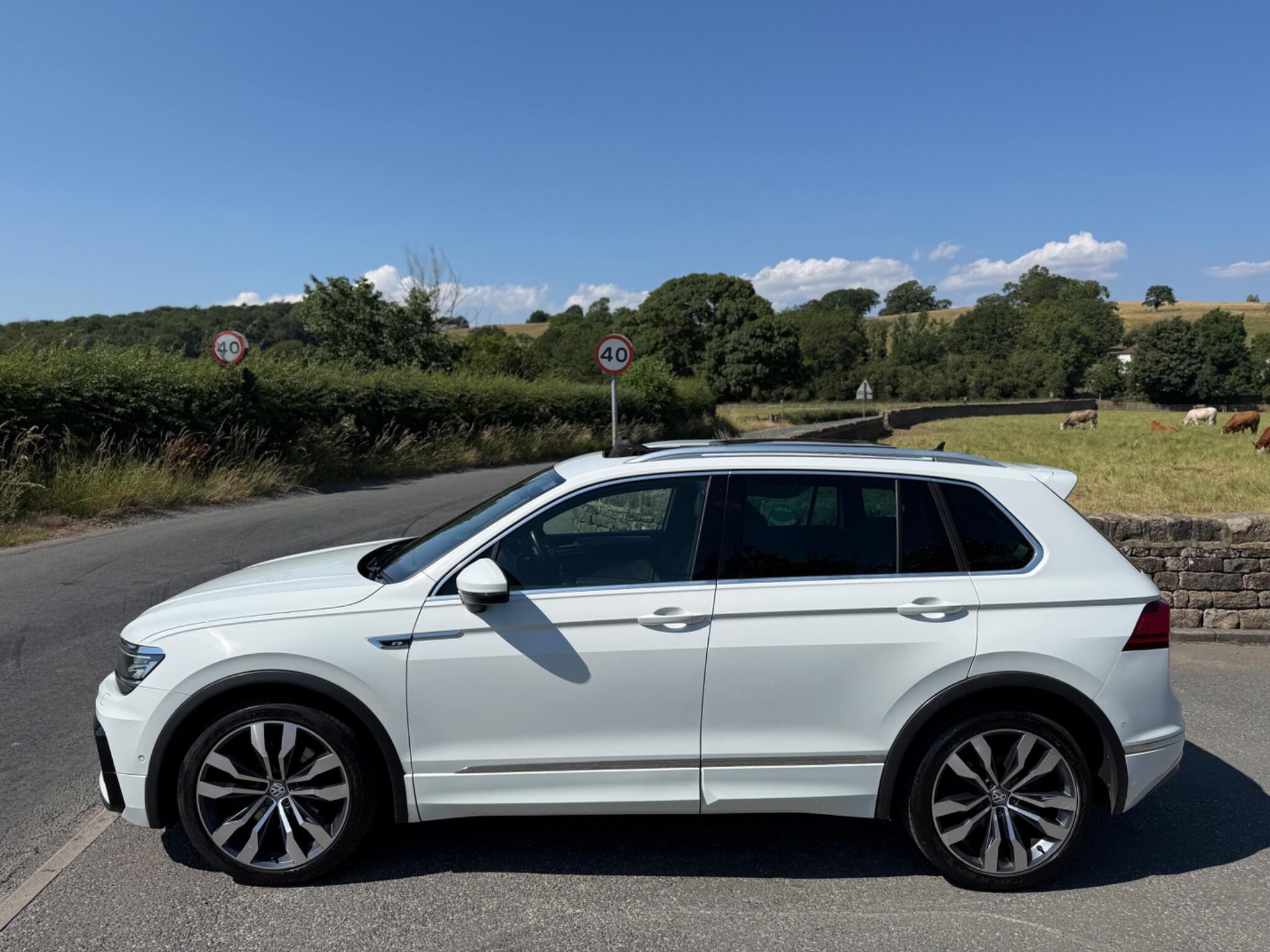 Volkswagen Tiguan - Image 12