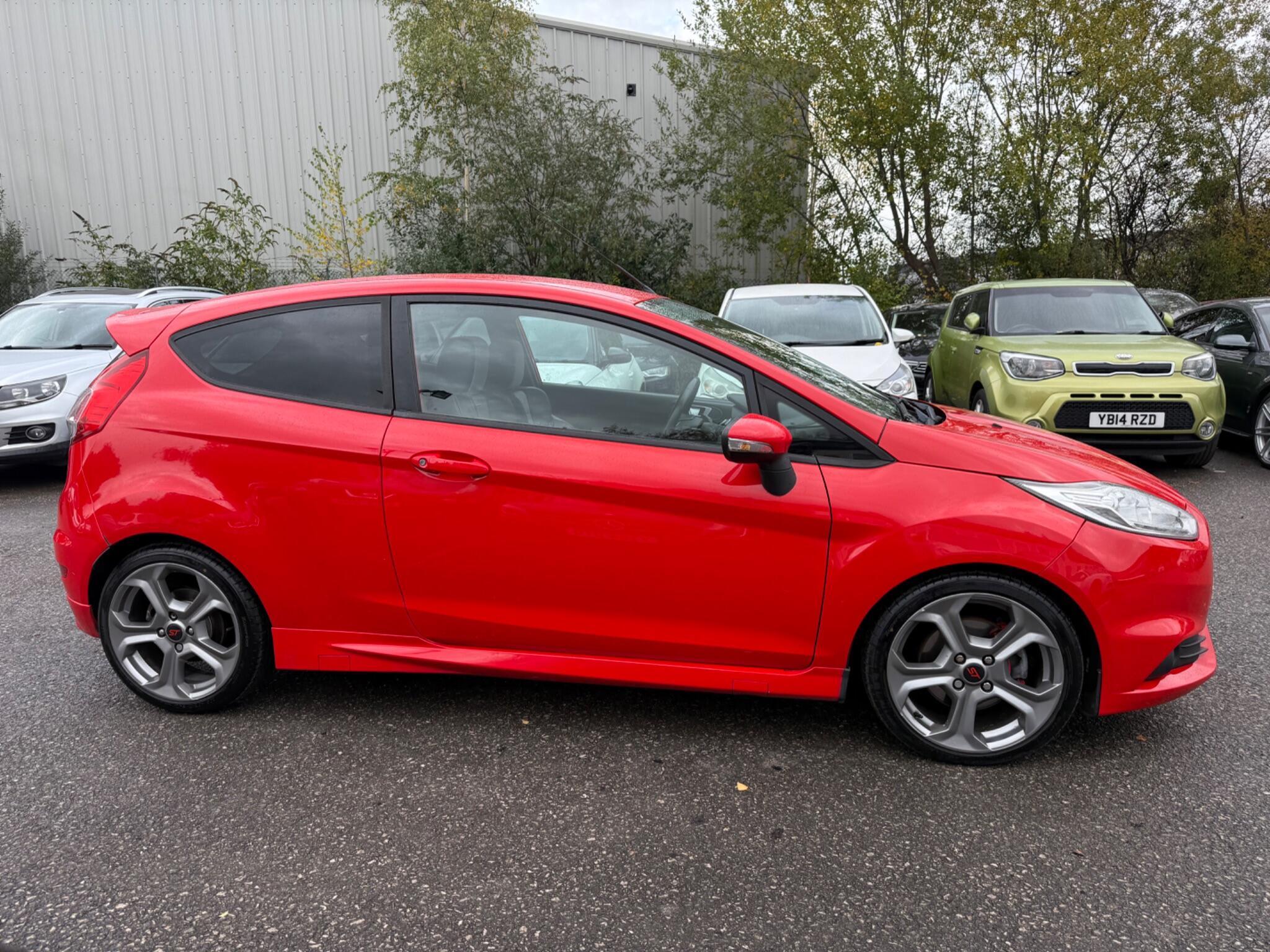 Ford Fiesta - Image 16
