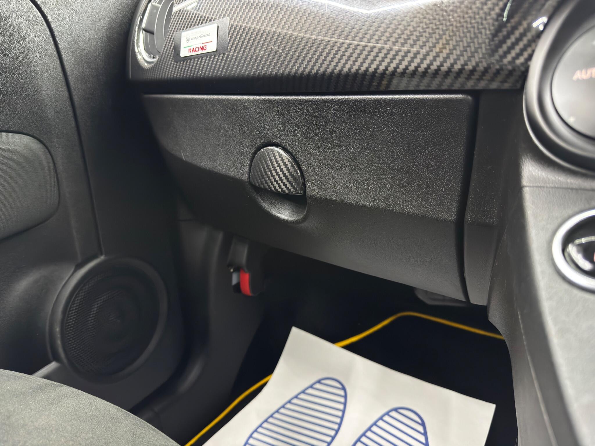 Abarth 595 - Image 33