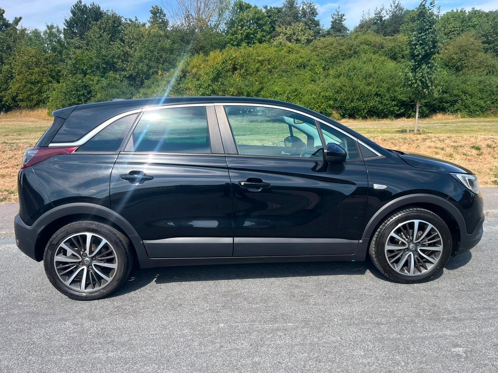 Vauxhall Crossland X - Image 2