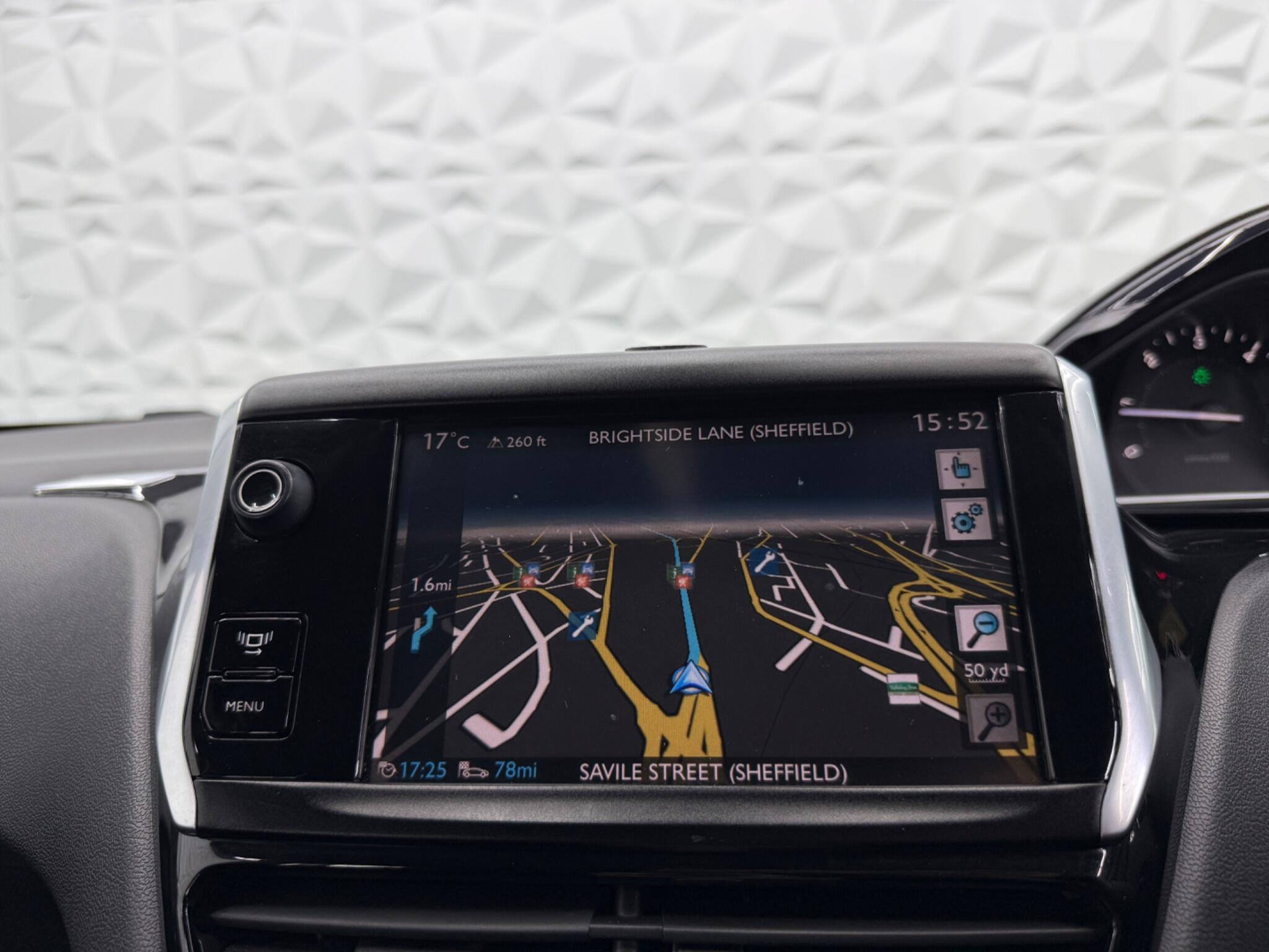 Peugeot 208 - Image 37