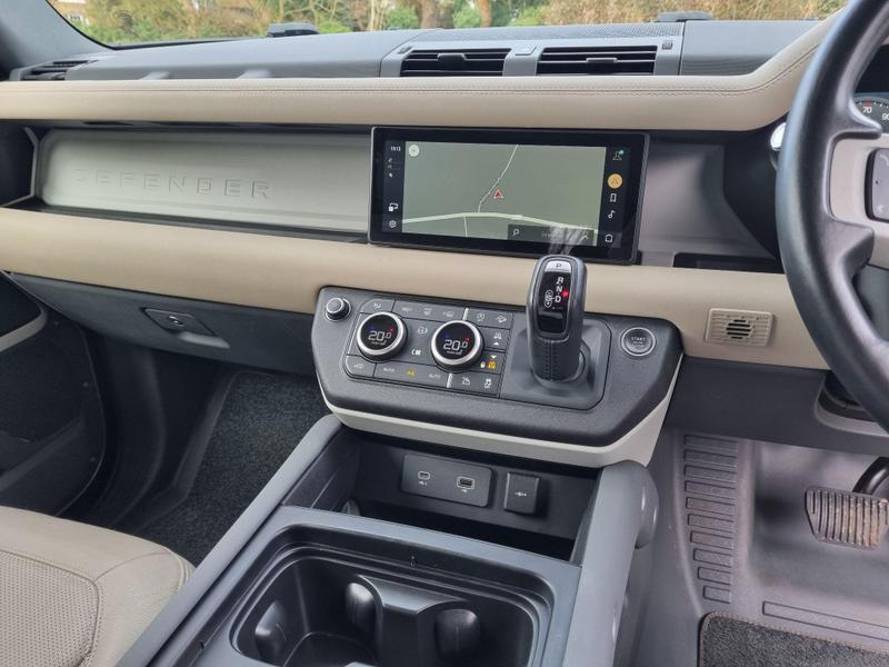 Land Rover Defender 90 - Image 7