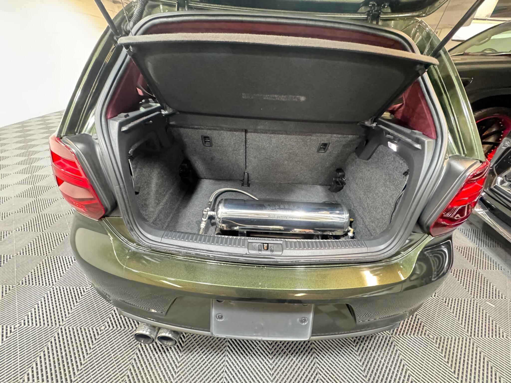Volkswagen Polo - Image 13