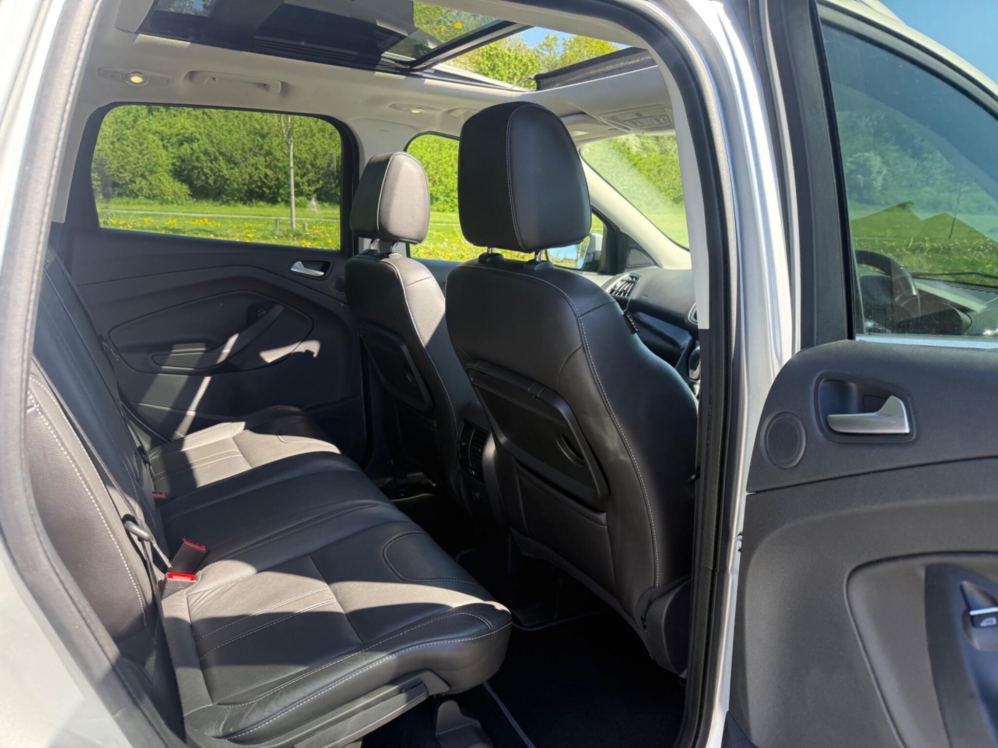 Ford Kuga - Image 15