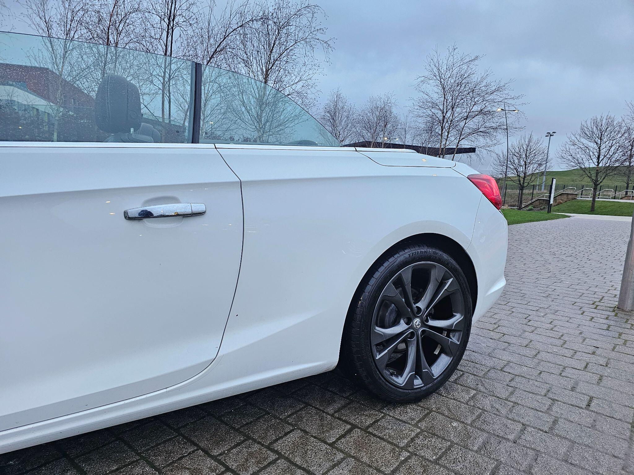 Vauxhall Cascada - Image 44