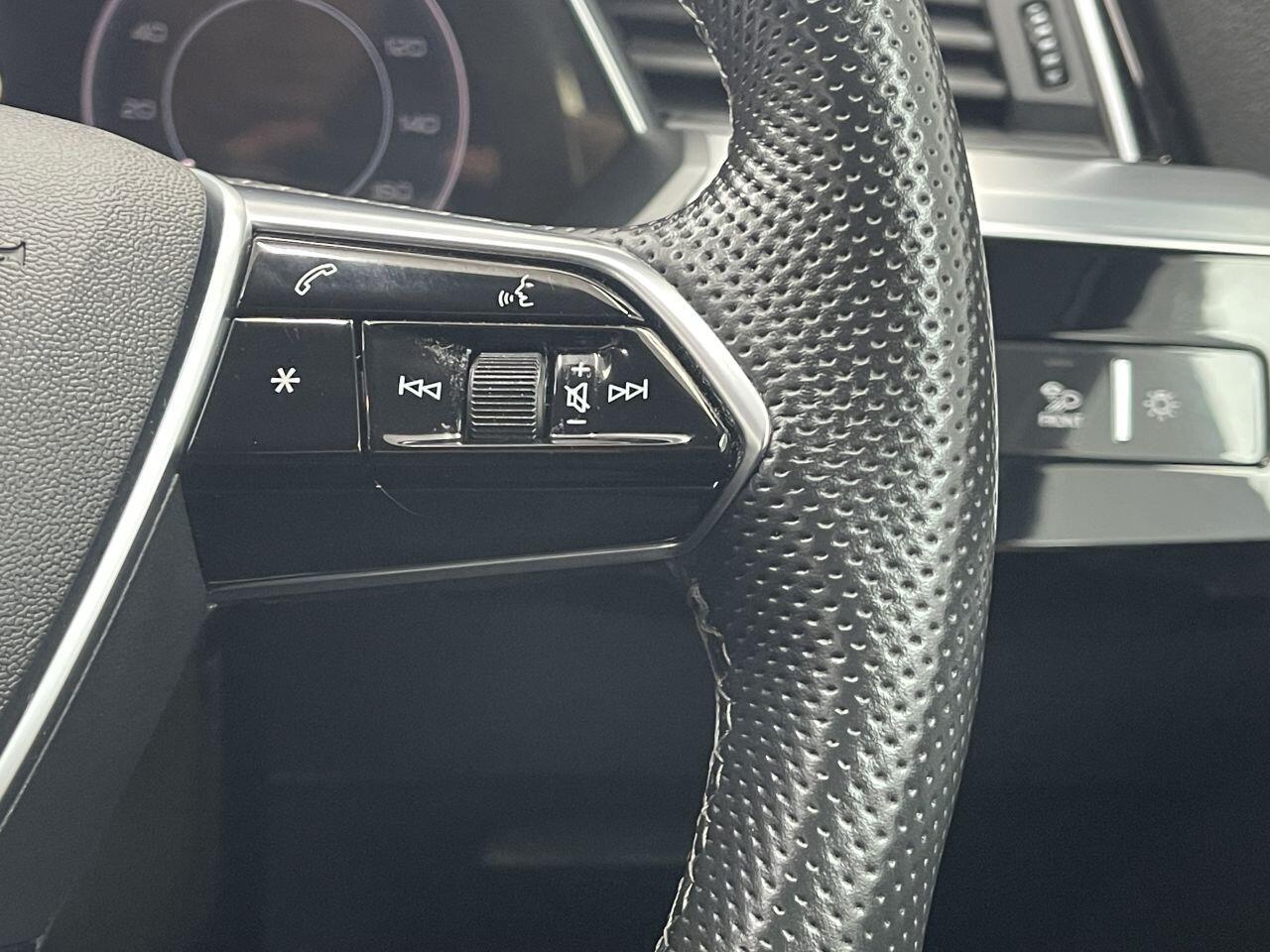 Audi E-Tron - Image 38