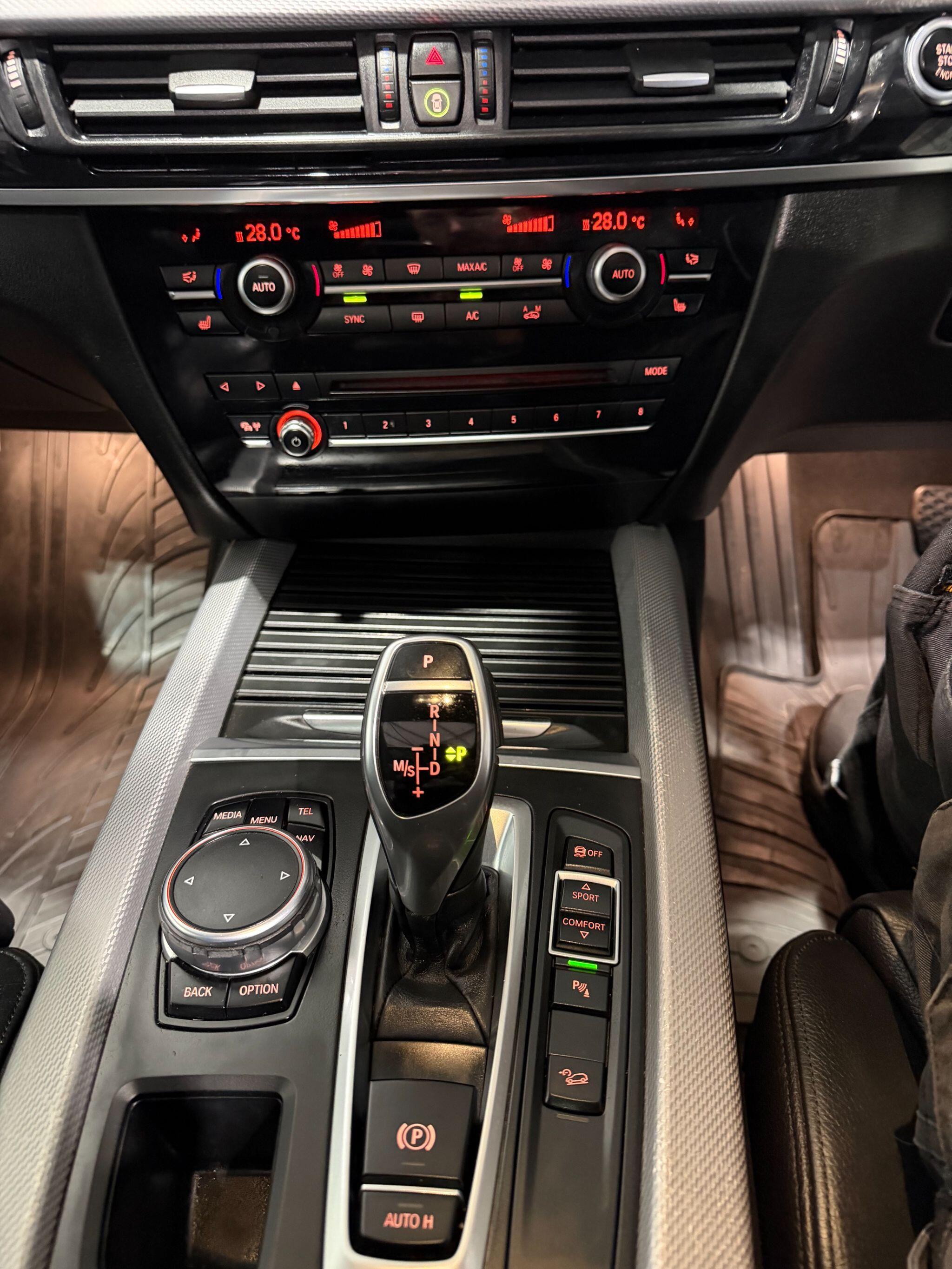 BMW X5 - Image 11