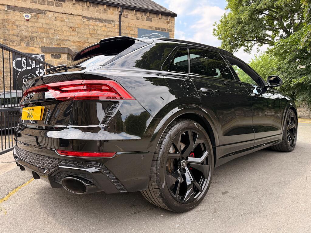 Audi RSQ8 - Image 9