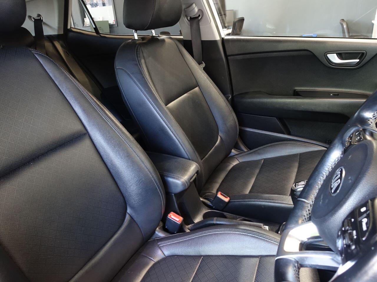 Kia Stonic - Image 13