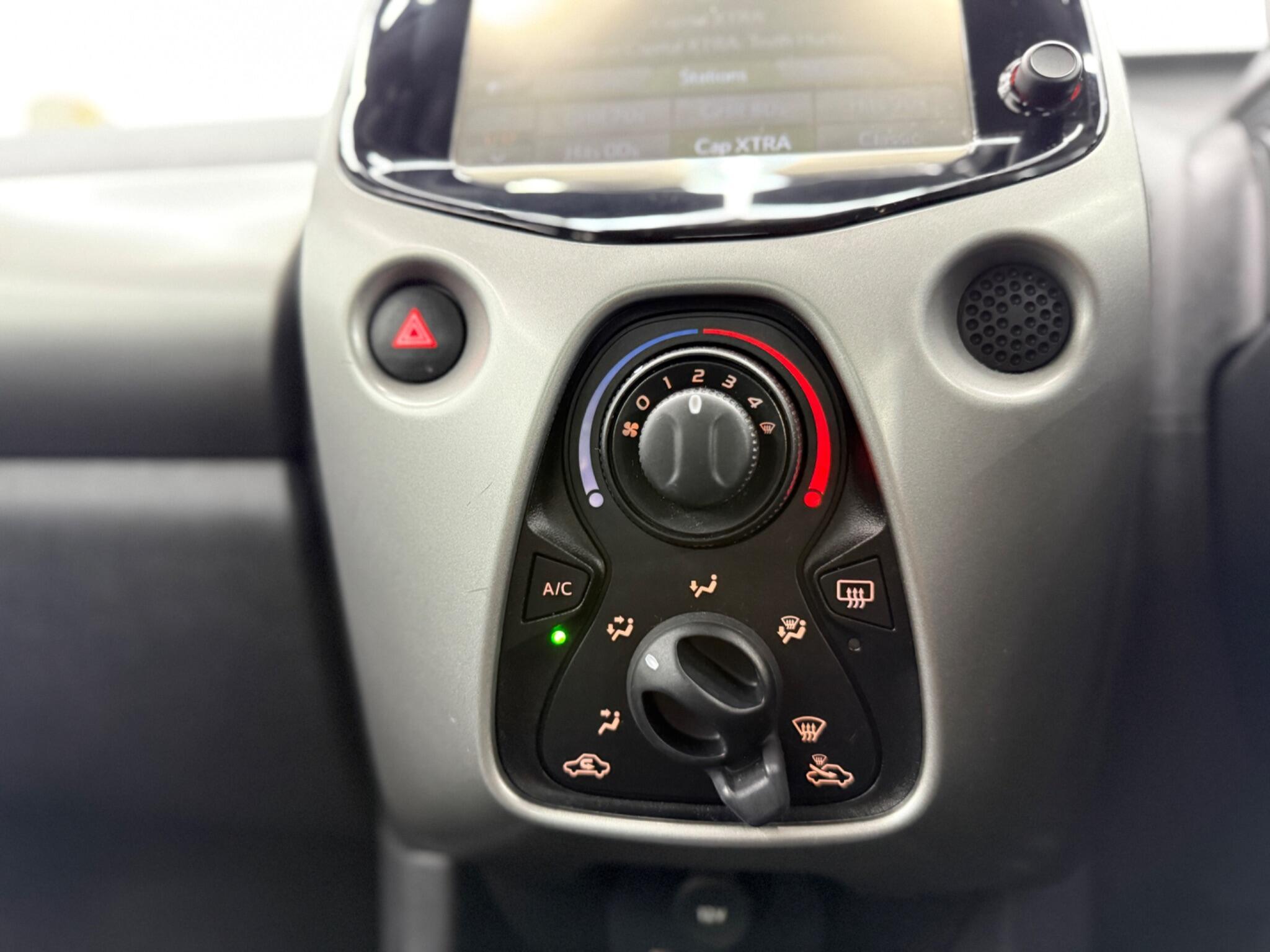 Peugeot 108 - Image 38
