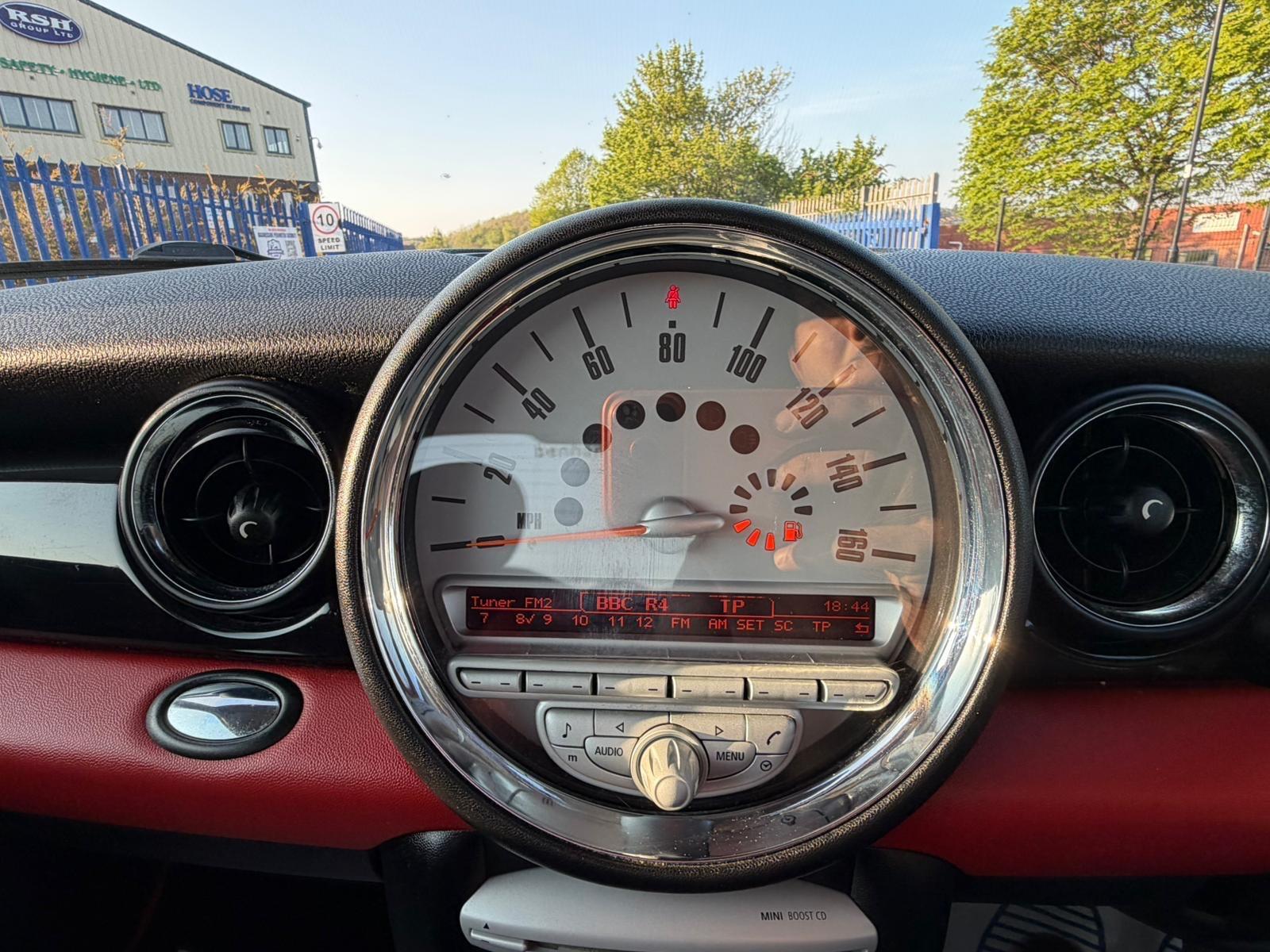 MINI Hatch - Image 27