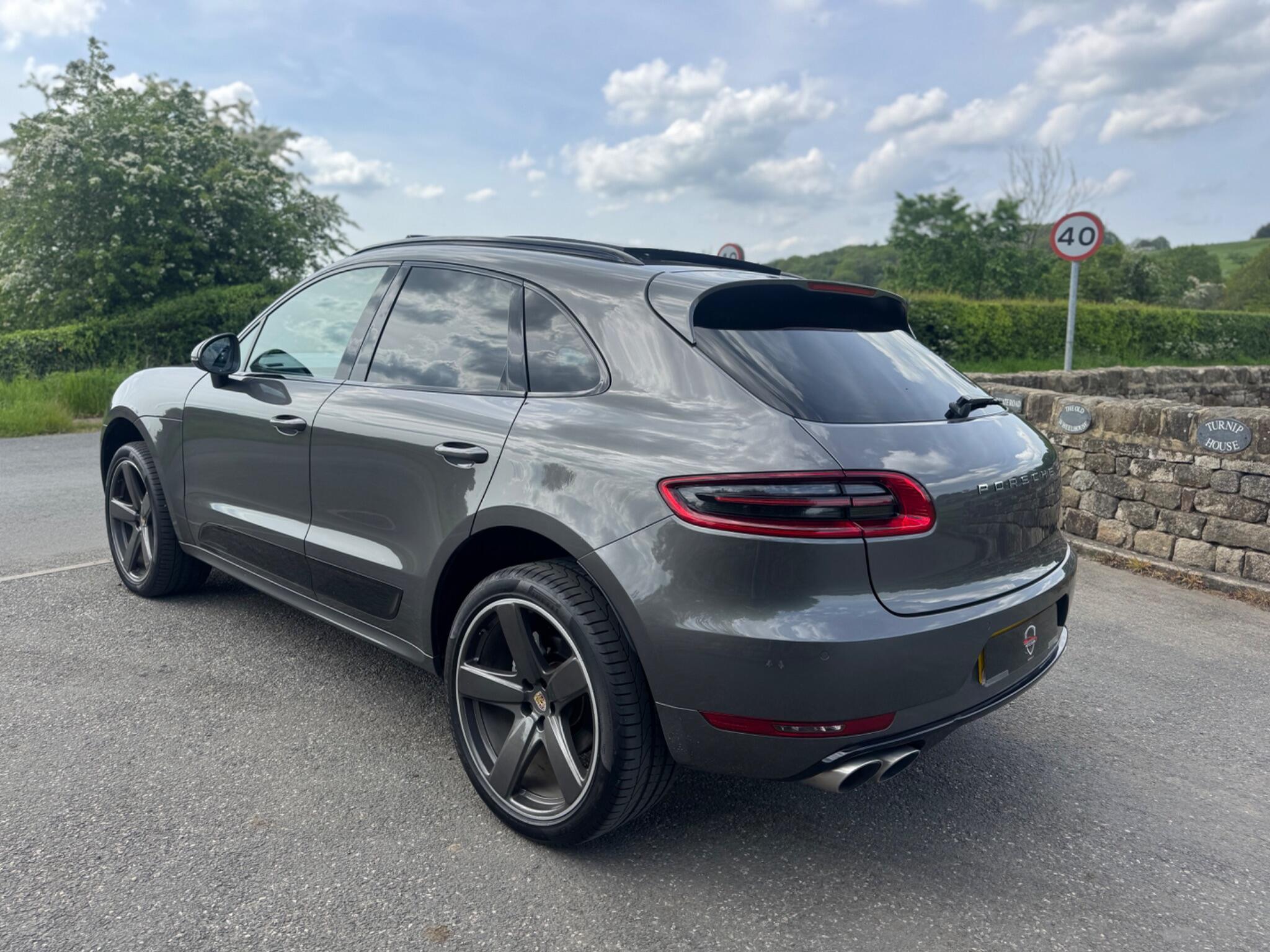 Porsche Macan - Image 6