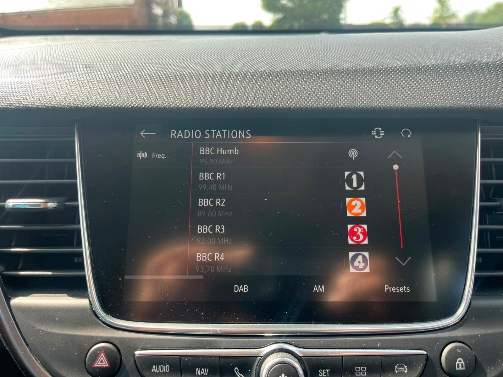 Vauxhall Crossland X - Image 18