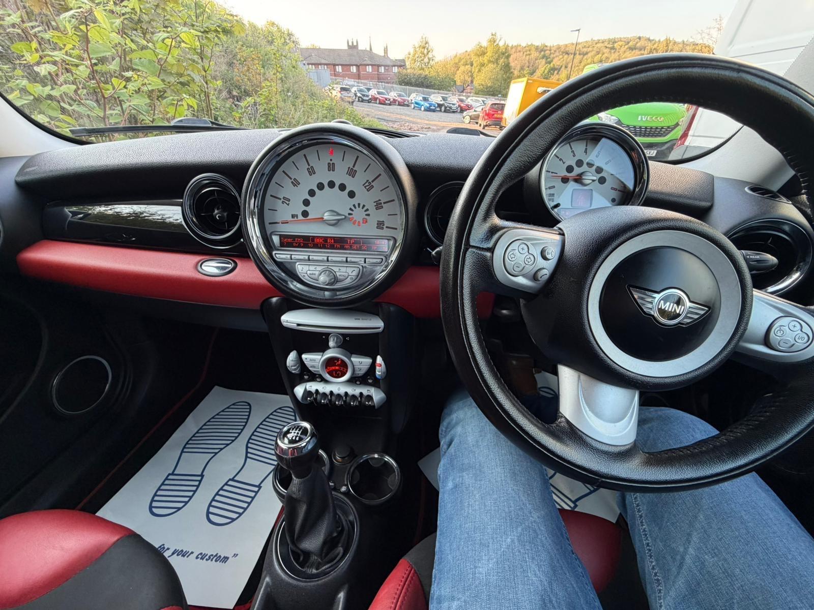 MINI Hatch - Image 36