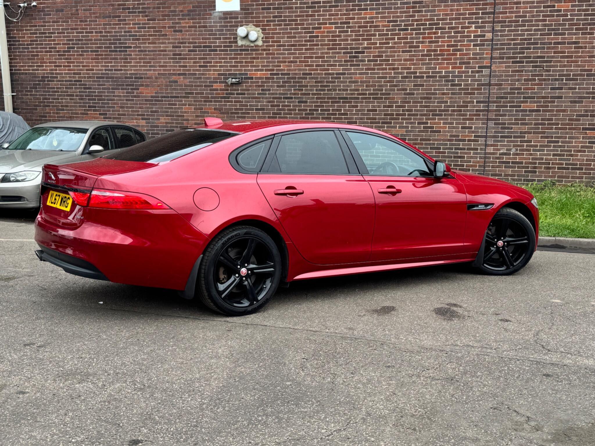 Jaguar XF - Image 16
