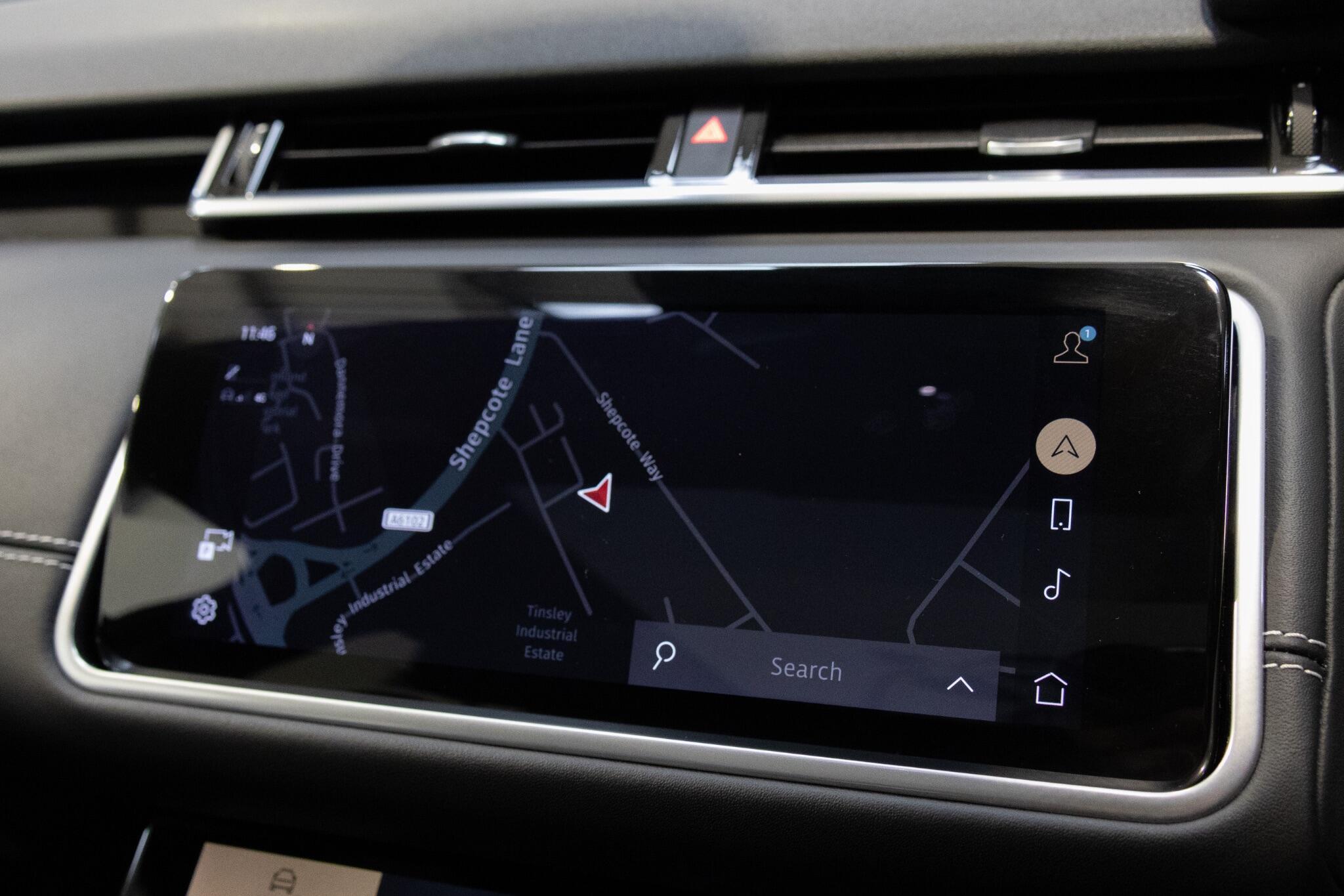 Land Rover Range Rover Velar - Image 21