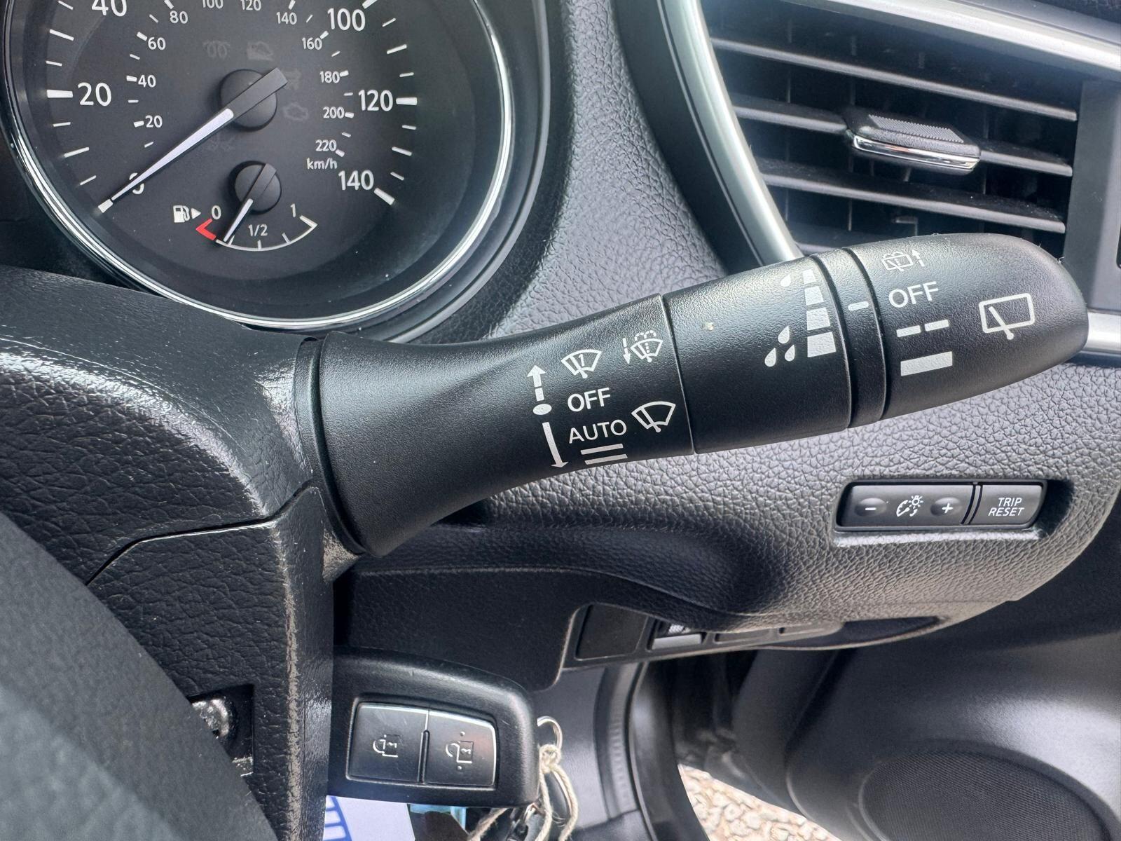 Nissan Qashqai - Image 31