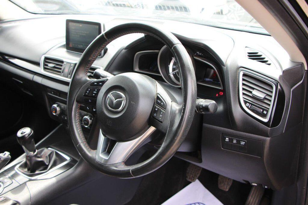 Mazda MAZDA3 - Image 13