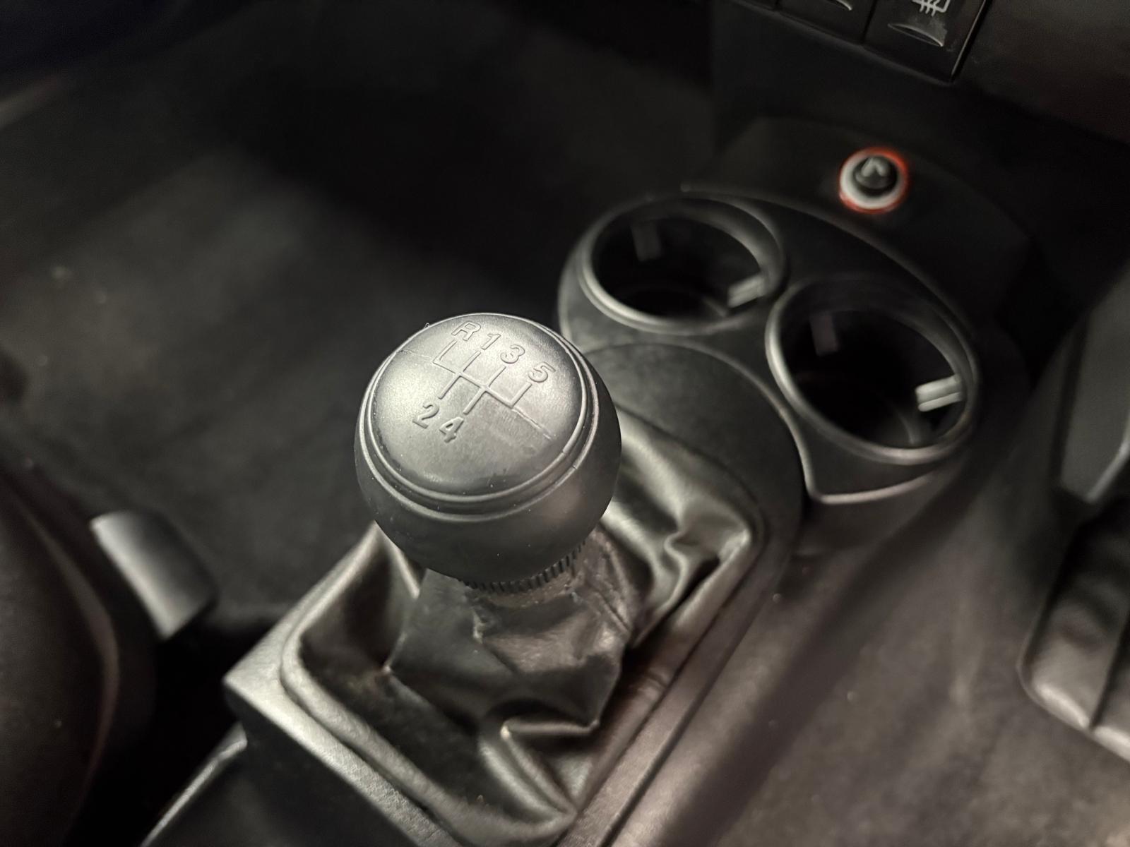 Volkswagen Beetle - Image 14