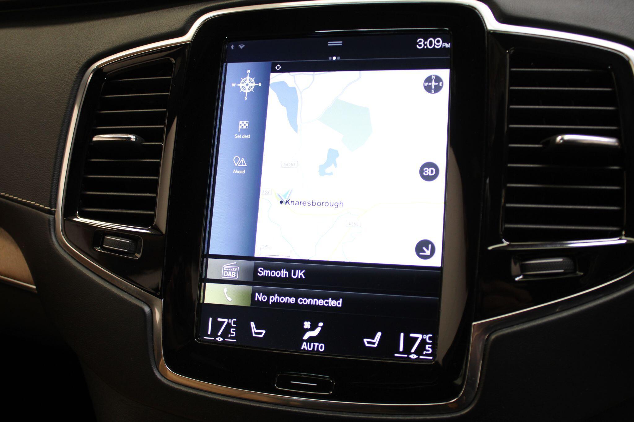 Volvo XC90 - Image 42