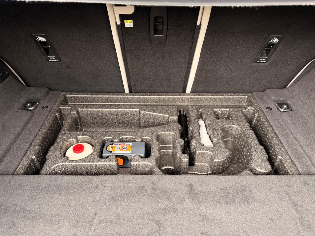 Land Rover Range Rover Velar - Image 71