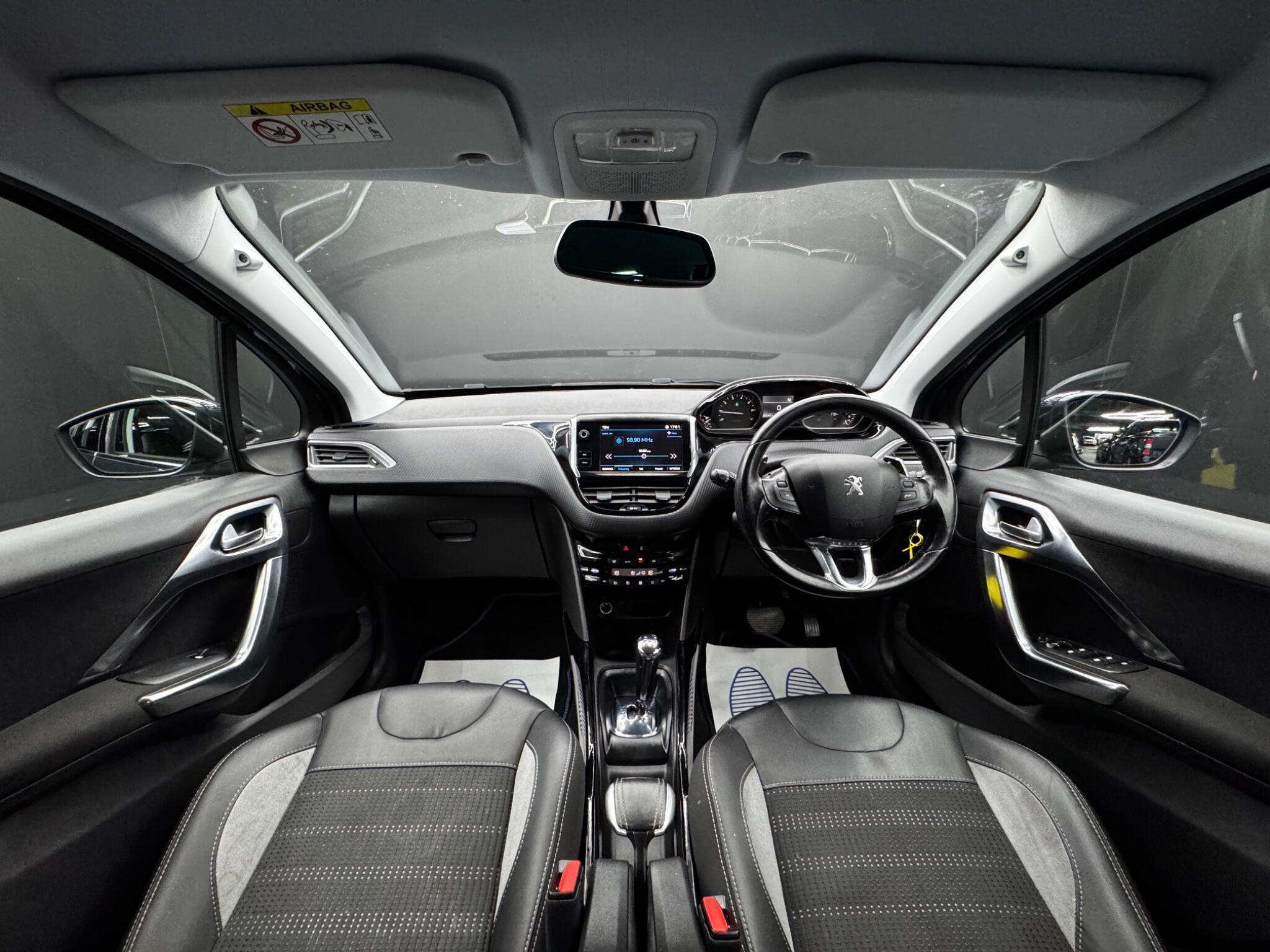 Peugeot 2008 - Image 17