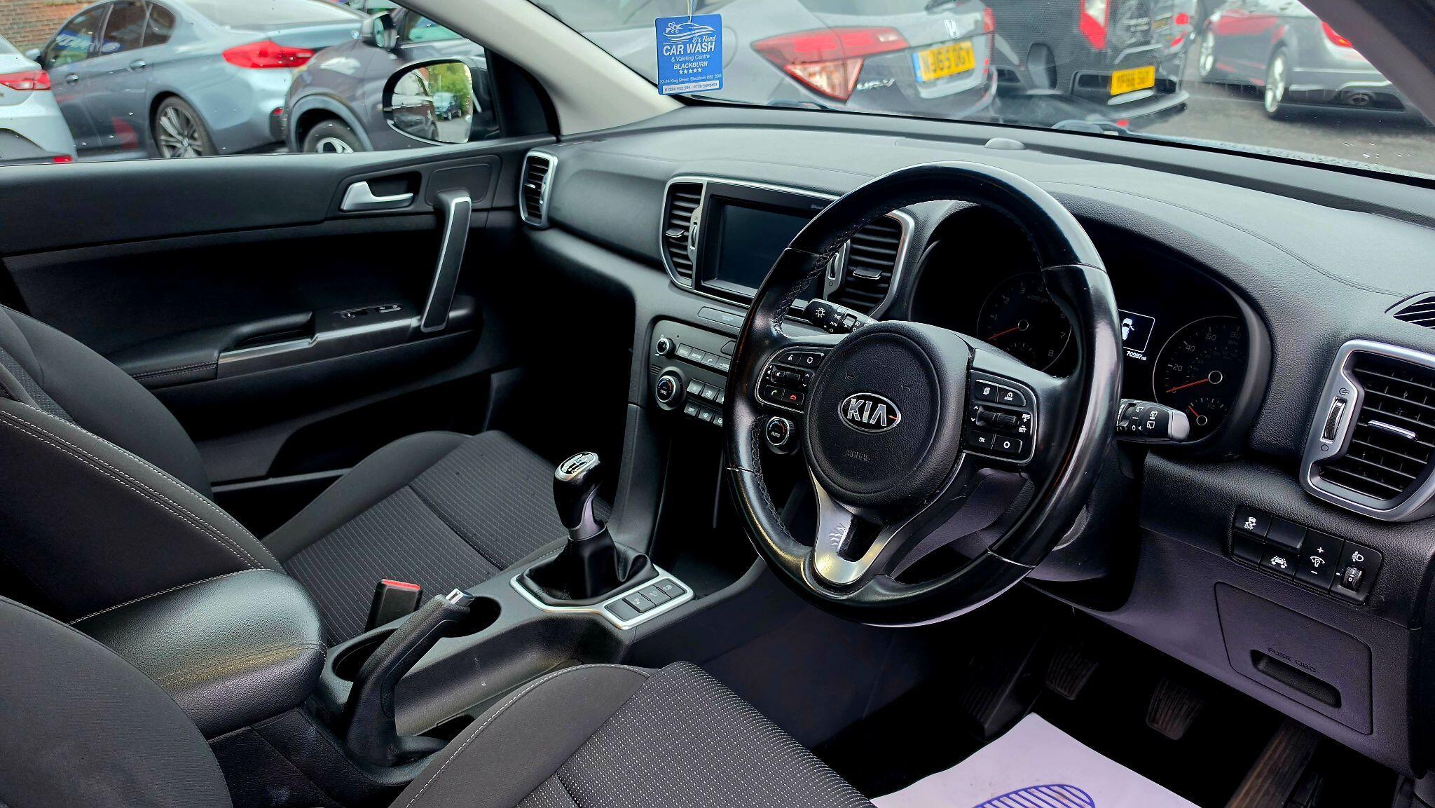 Kia Sportage - Image 11