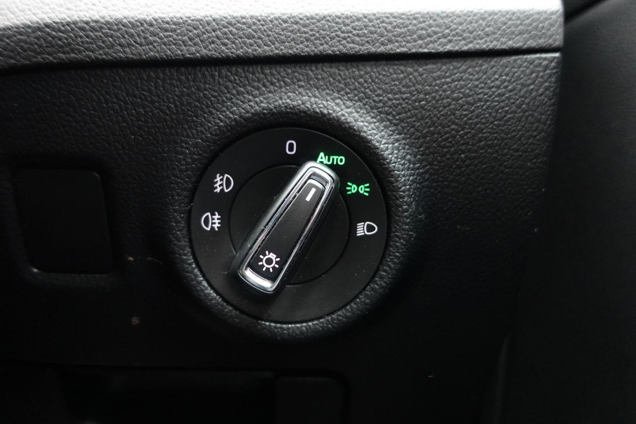 Skoda Superb - Image 53