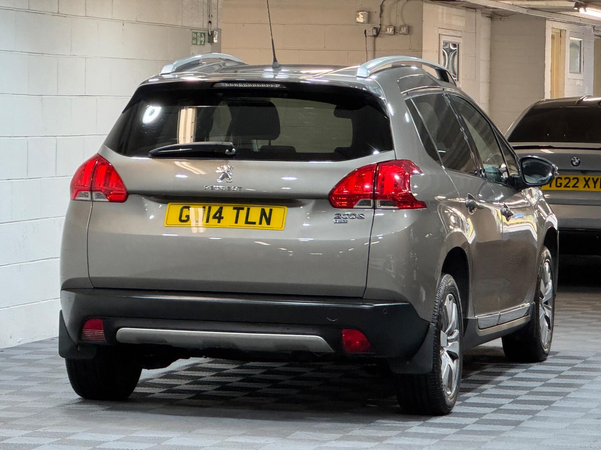 Peugeot 2008 - Image 4