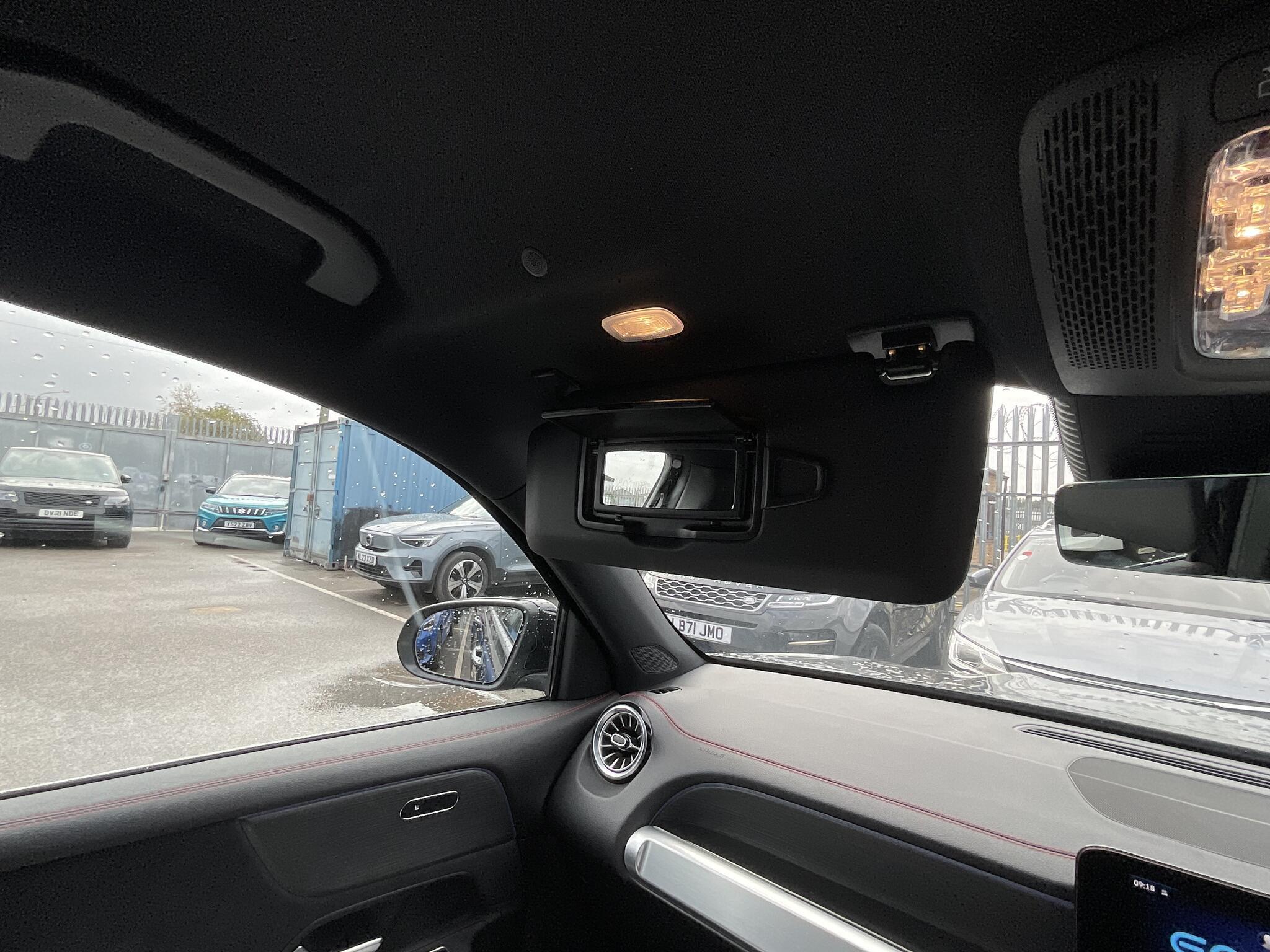 Mercedes Eqb - Image 18