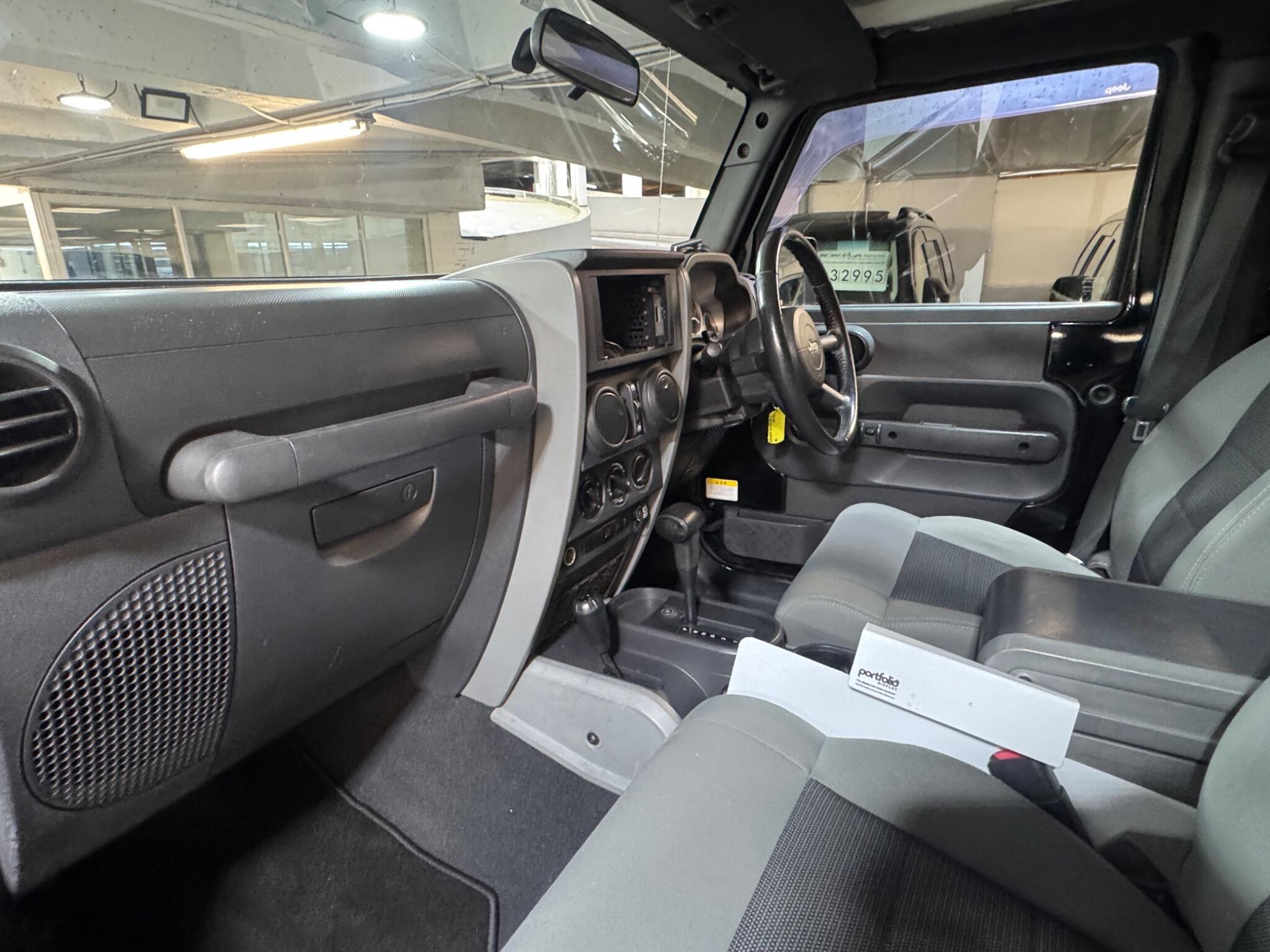 Jeep Wrangler - Image 10